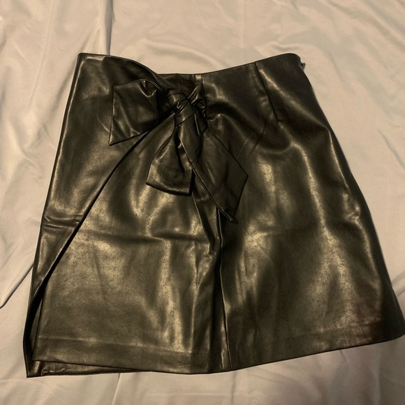 Wilfred Leather Bow Tie Wrap Skirt - Picture 5 of 5